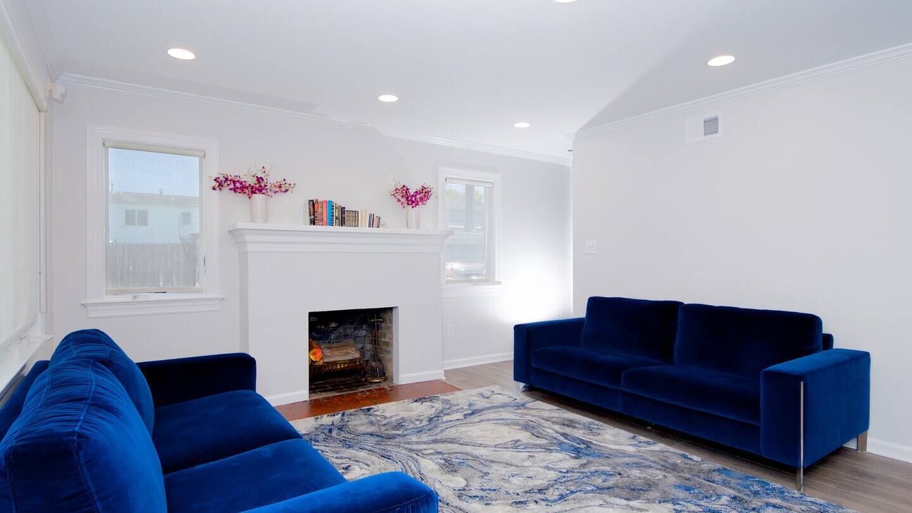 Photo of Livingroom in Bradley Beach