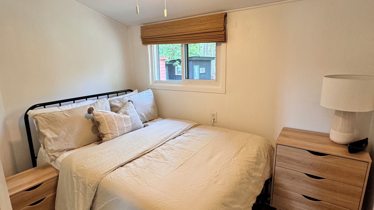 Photo of Bedroom in Laurentian Valley
