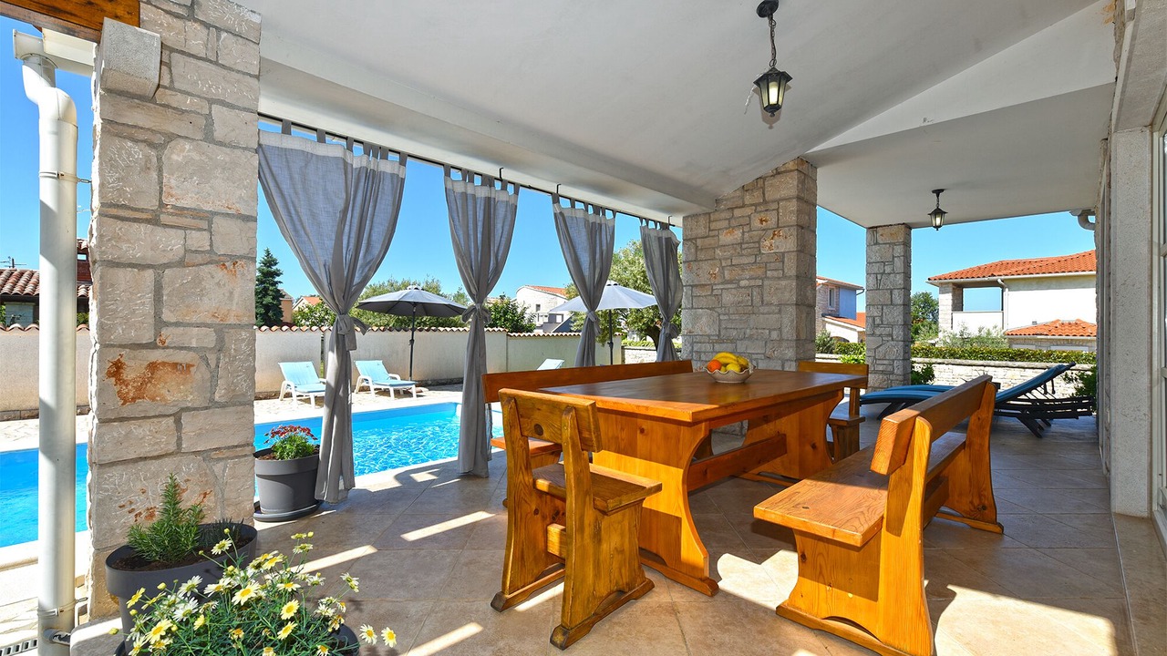 Photo of Outdoor in Gajana