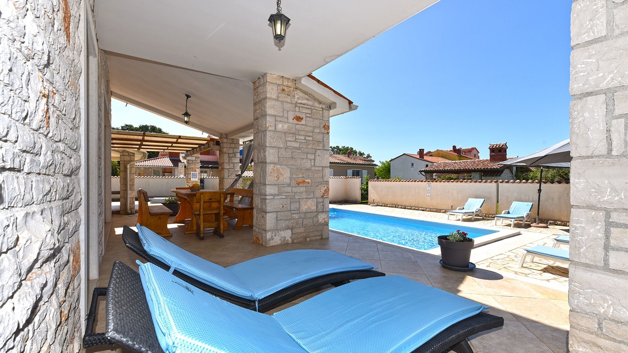 Photo of Outdoor in Gajana