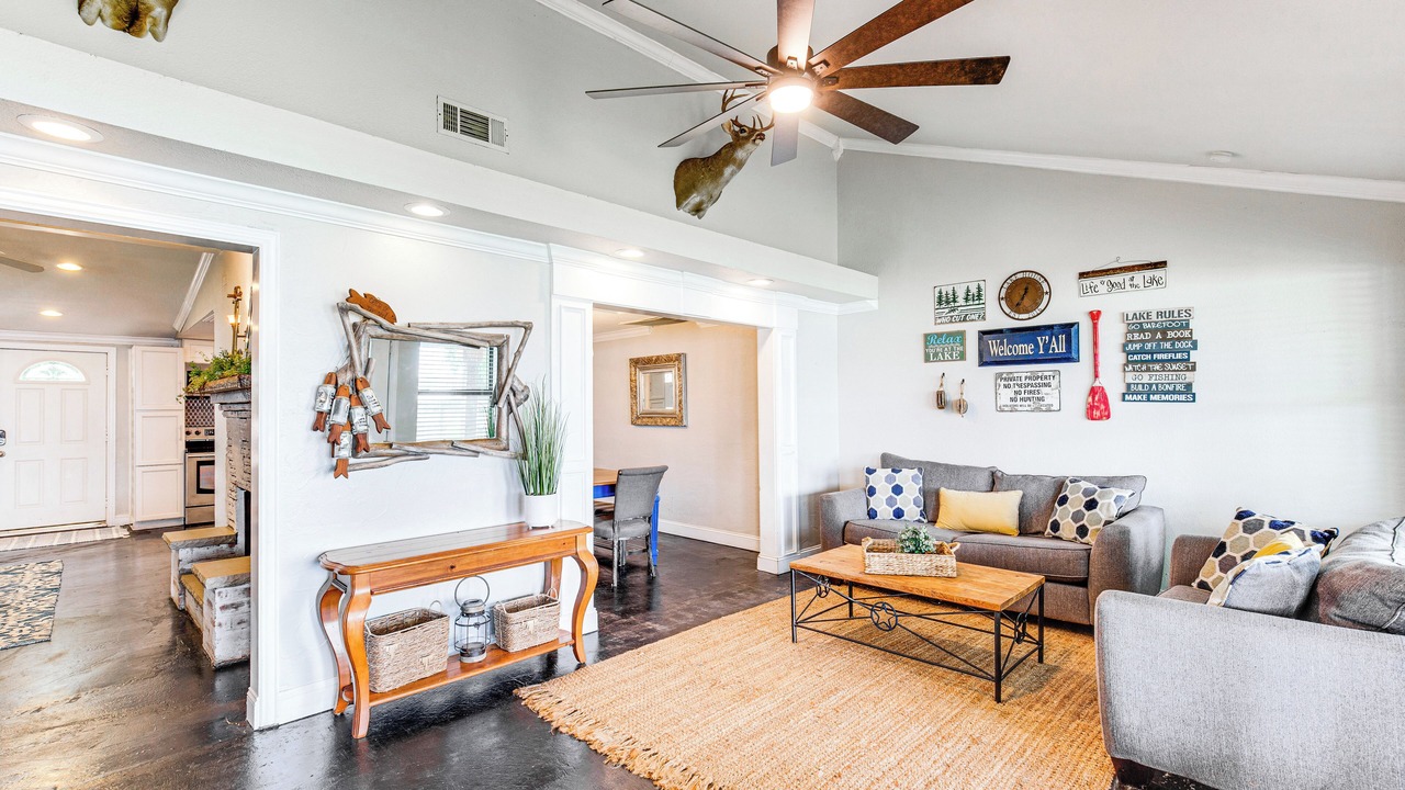 Photo of Livingroom in Newark