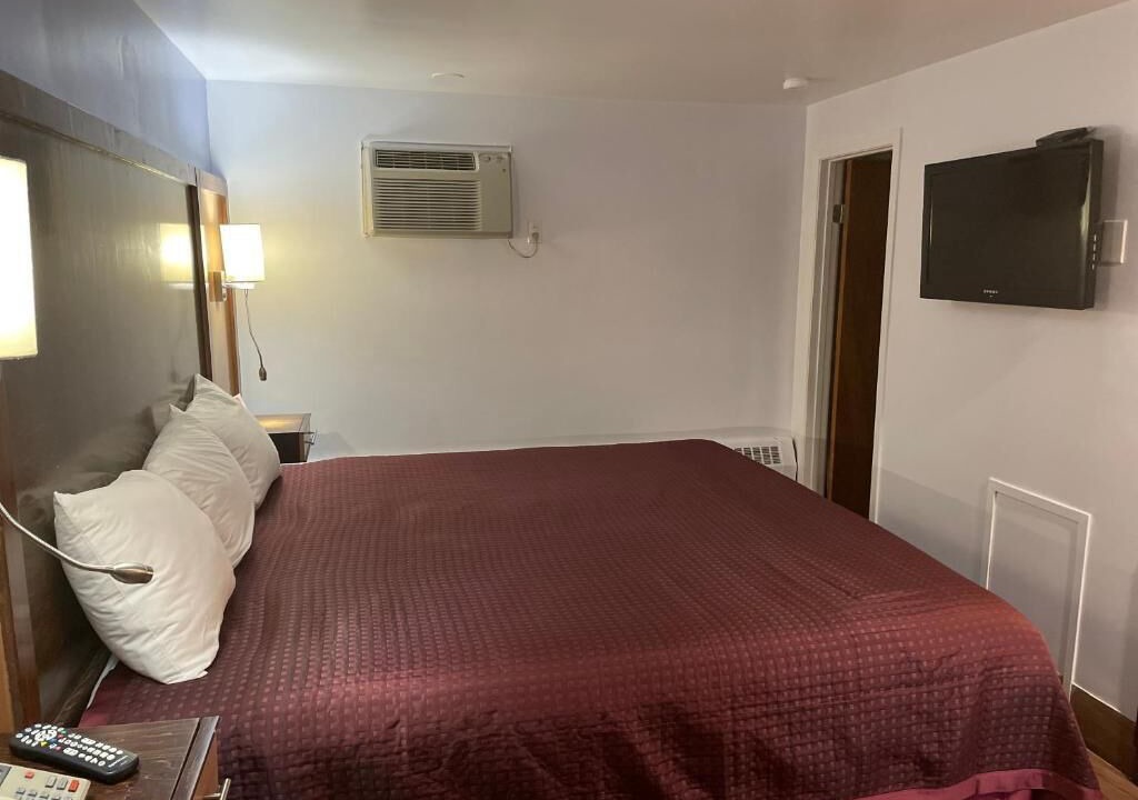 Photo of Bedroom in North Tonawanda