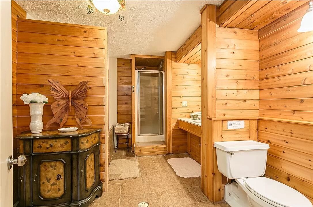 Photo of Bathroom in Naples