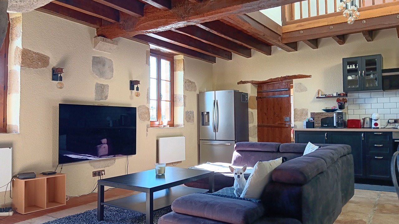 Photo of Livingroom in Vallon-en-Sully