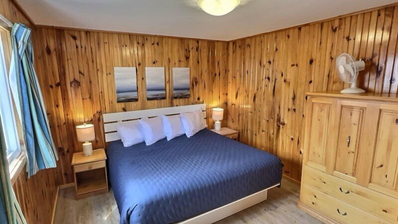 Photo of Bedroom in Green Gables
