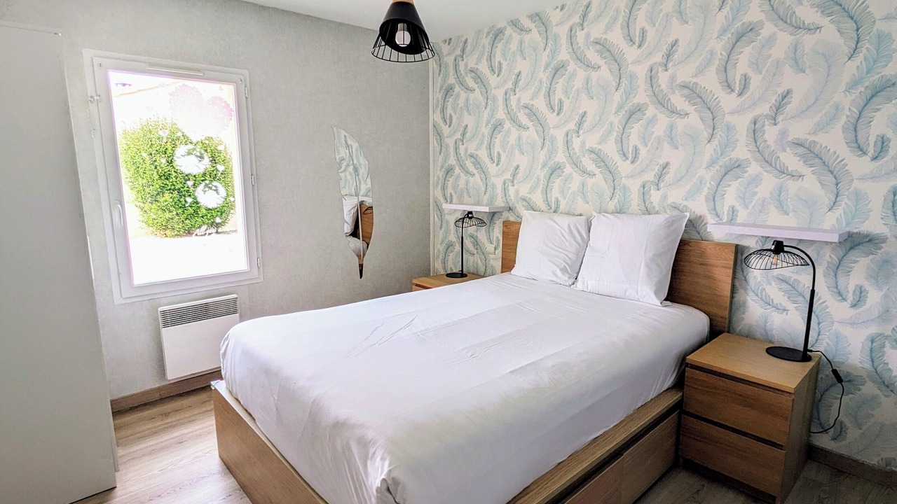 Photo of Bedroom in Angles