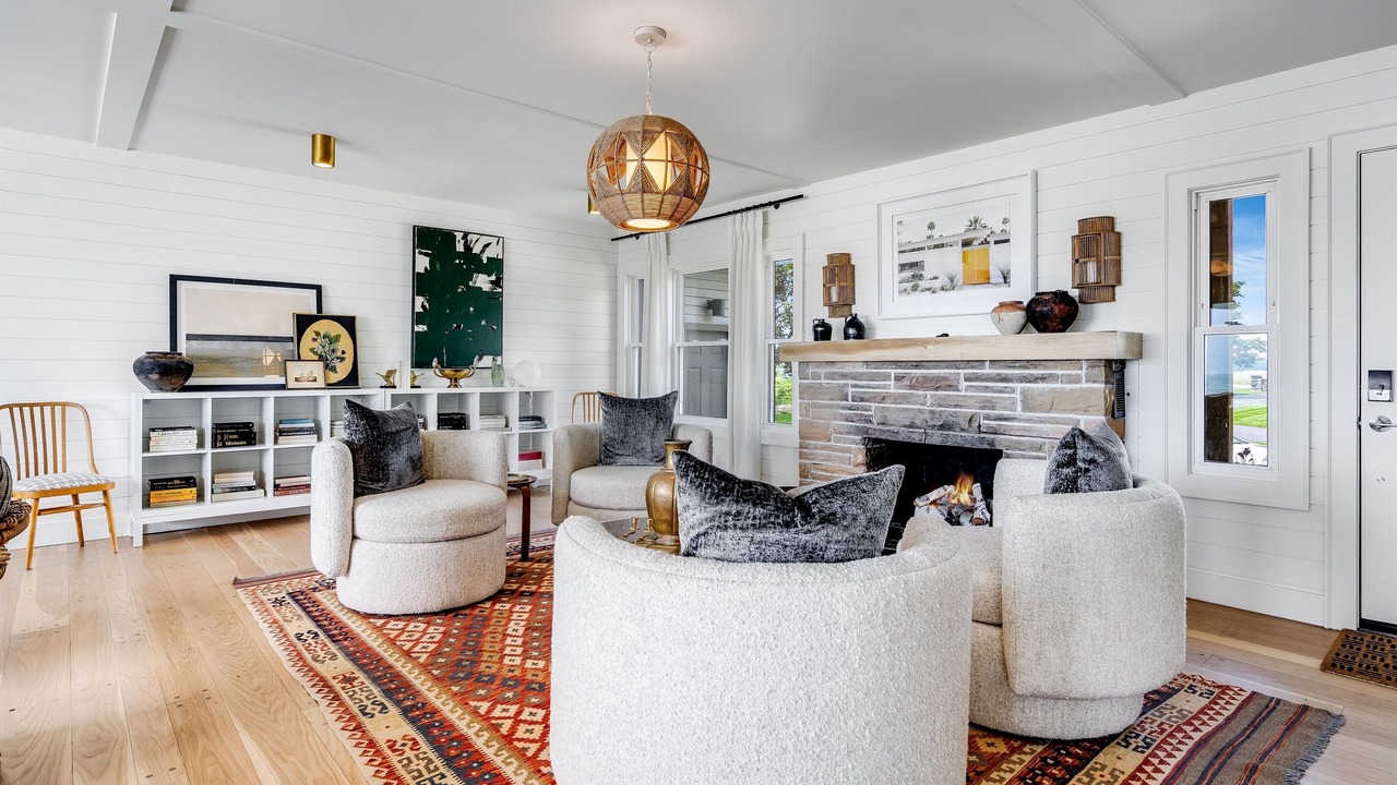 Photo of Livingroom in Kingsville