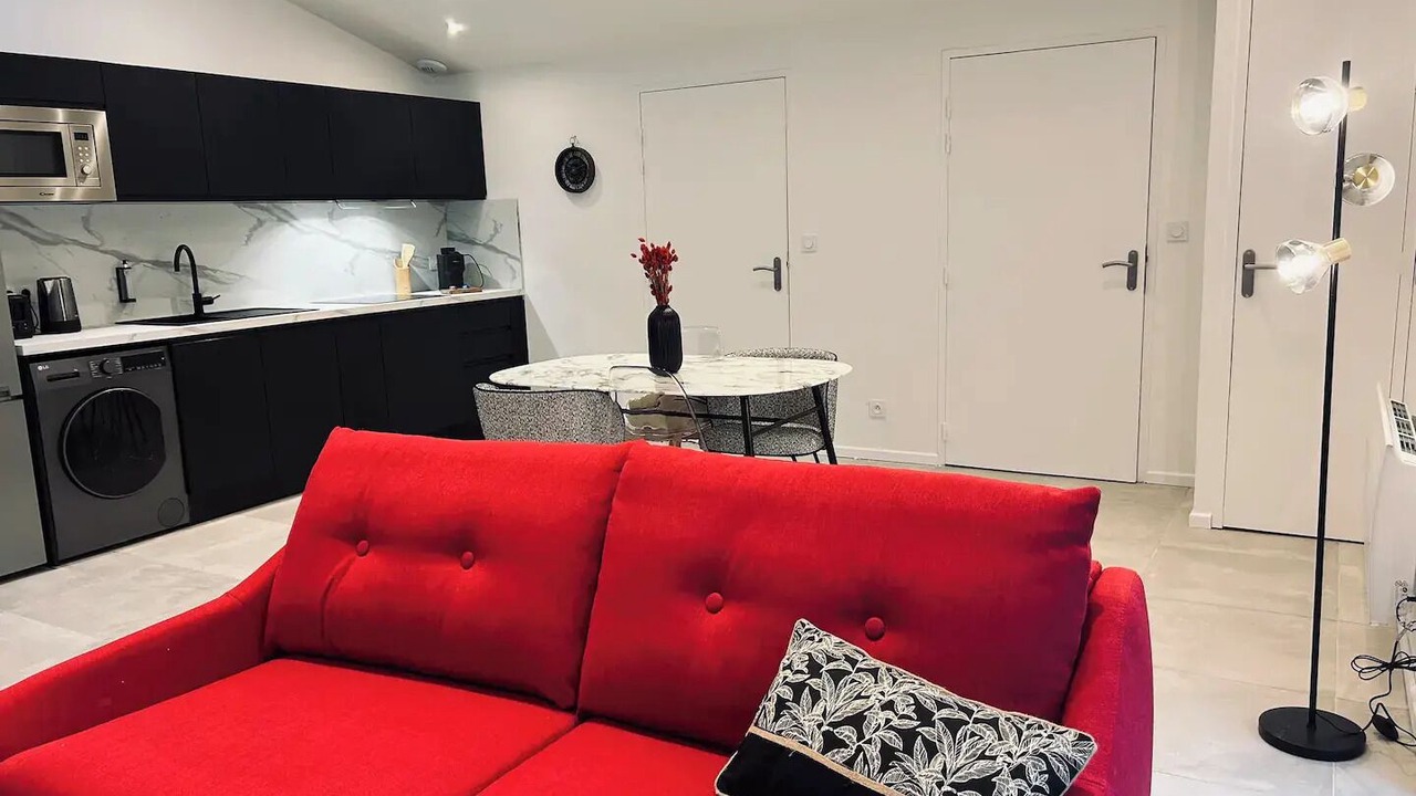 Photo of Livingroom in Charbonnieres-les-Bains