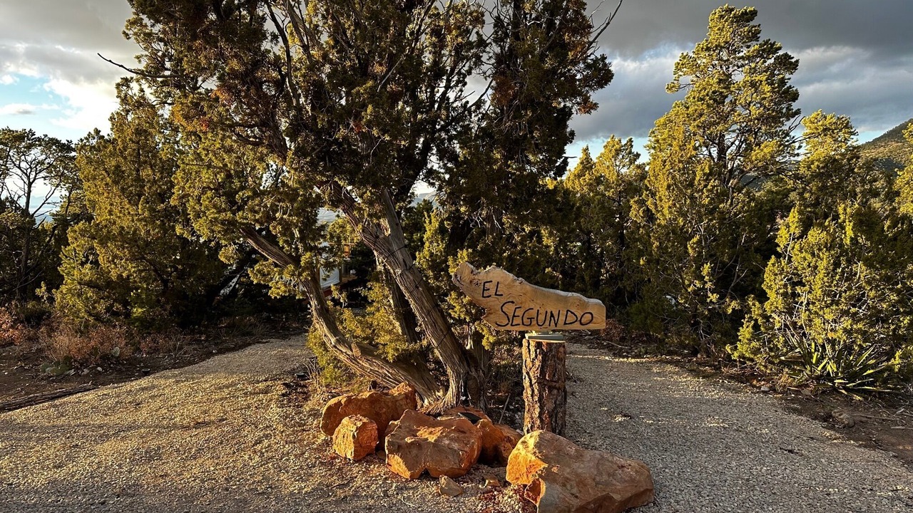 Photo of Outdoor in High Rolls Mountain Park