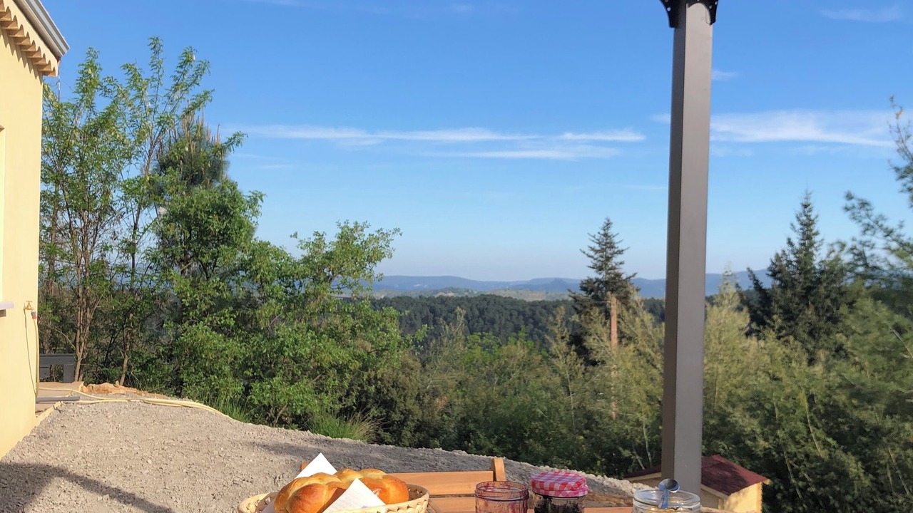 Photo of Outdoor in Ribes