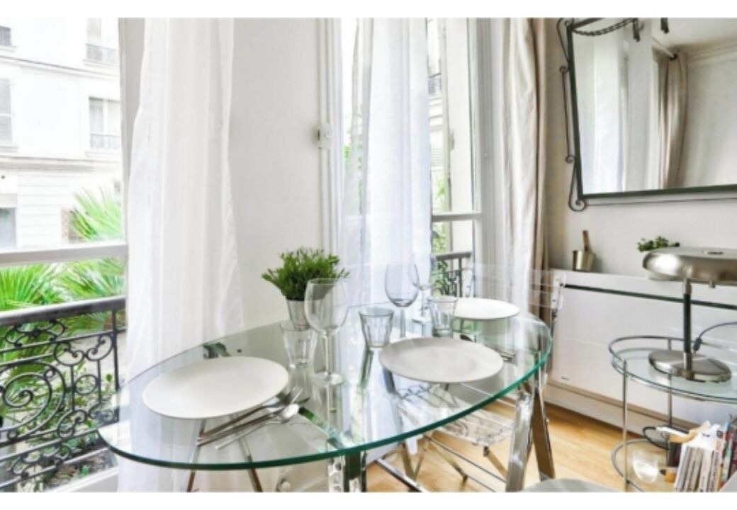 Photo of Others in Porte-Dauphine