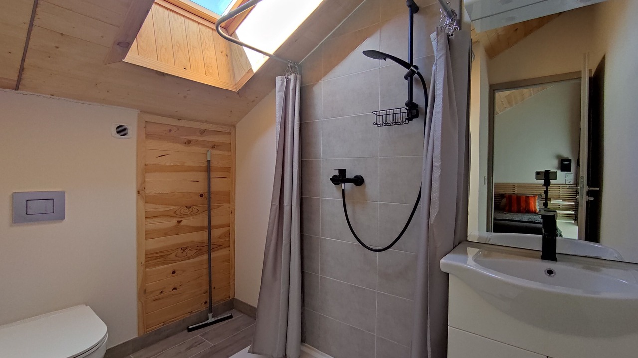 Photo of Bathroom in Saint-Nicolas-de-Veroce