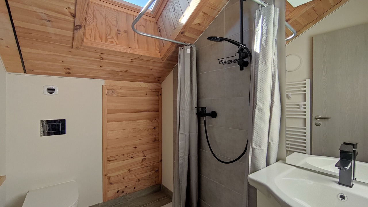 Photo of Bathroom in Saint-Nicolas-de-Veroce