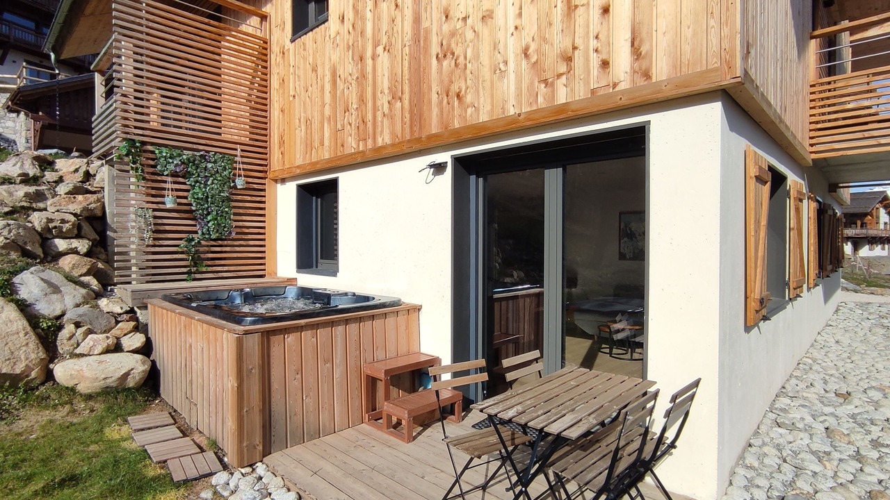 Photo of Outdoor in Saint-Nicolas-de-Veroce