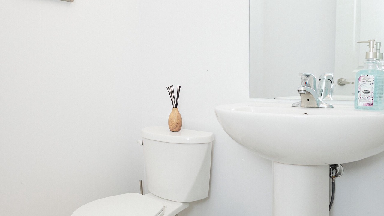 Photo of Bathroom in Niagara Falls