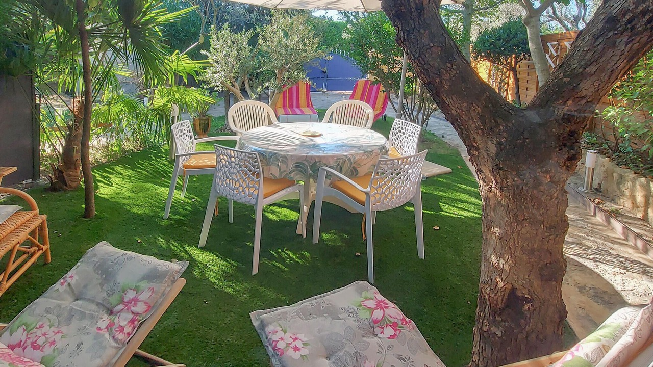 Photo of Others in Carpentras