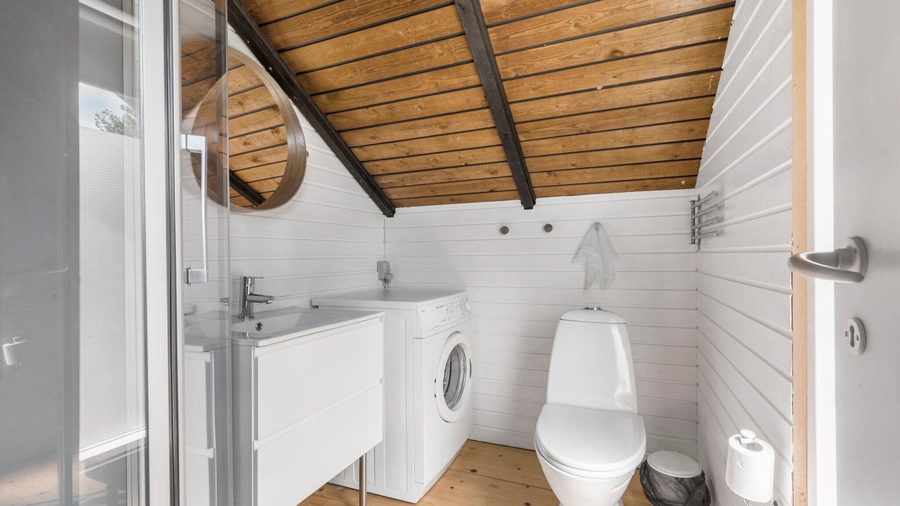 Photo of Bathroom in Melby