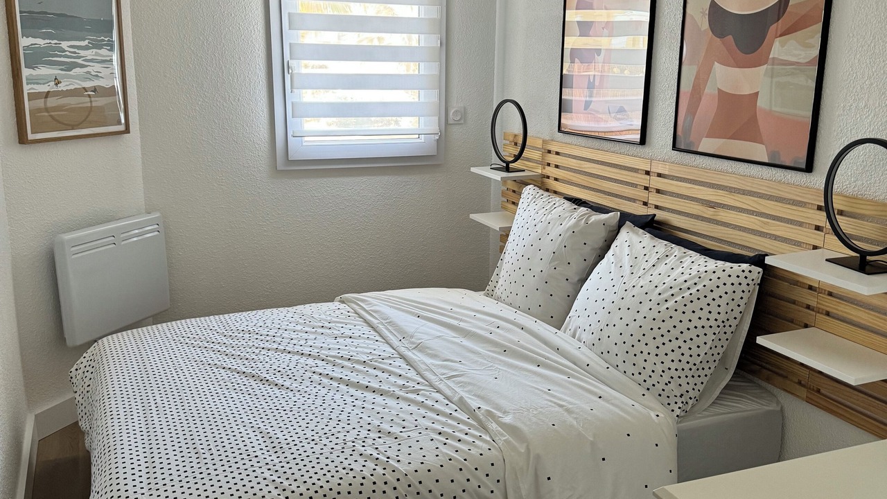 Photo of Bedroom in Saint-Cyprien Plage