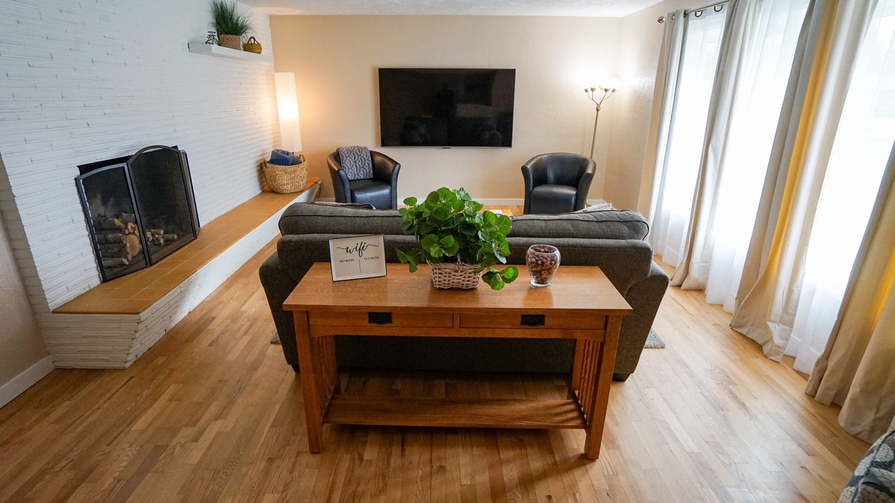 Photo of Bedroom in Cal Young