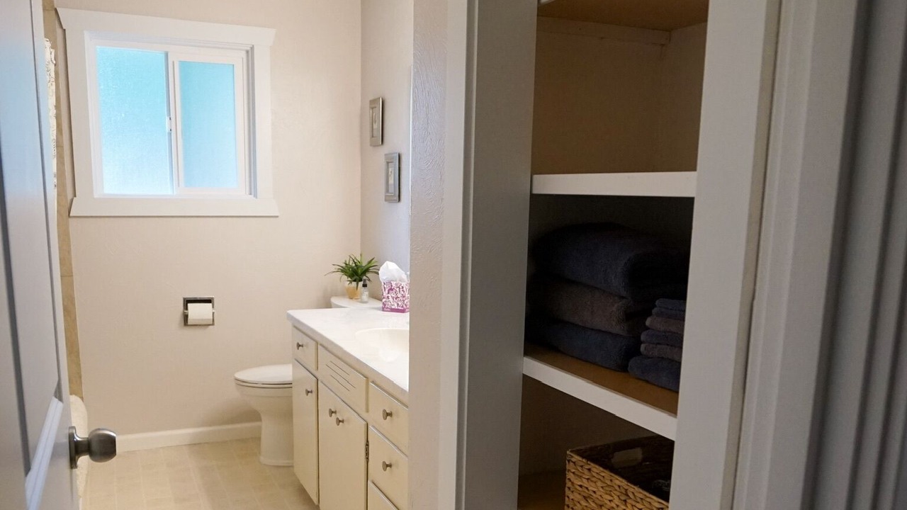 Photo of Bathroom in Cal Young