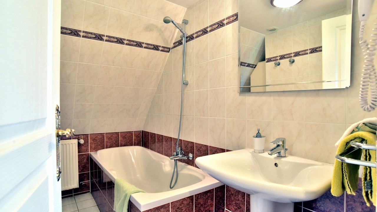 Photo of Bathroom in Baguer-Morvan