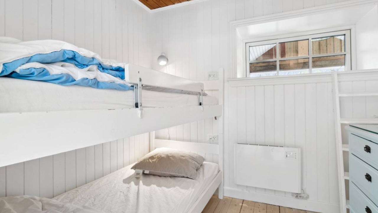 Photo of Others in Ronne