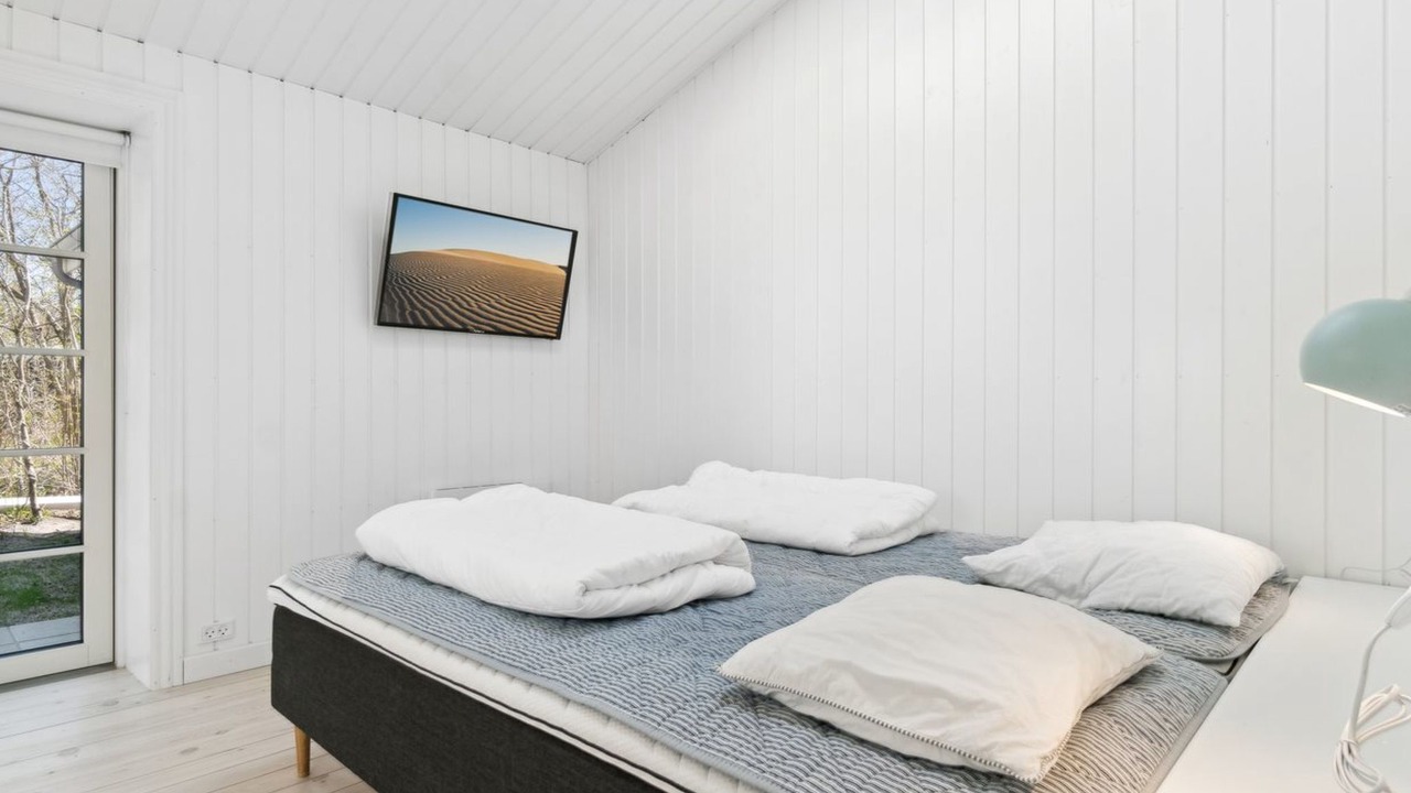 Photo of Others in Ronne