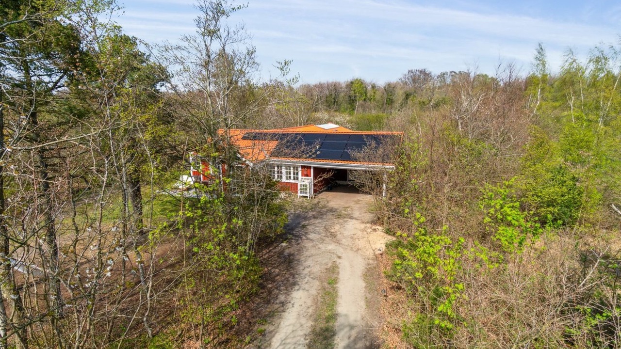 Photo of Others in Ronne