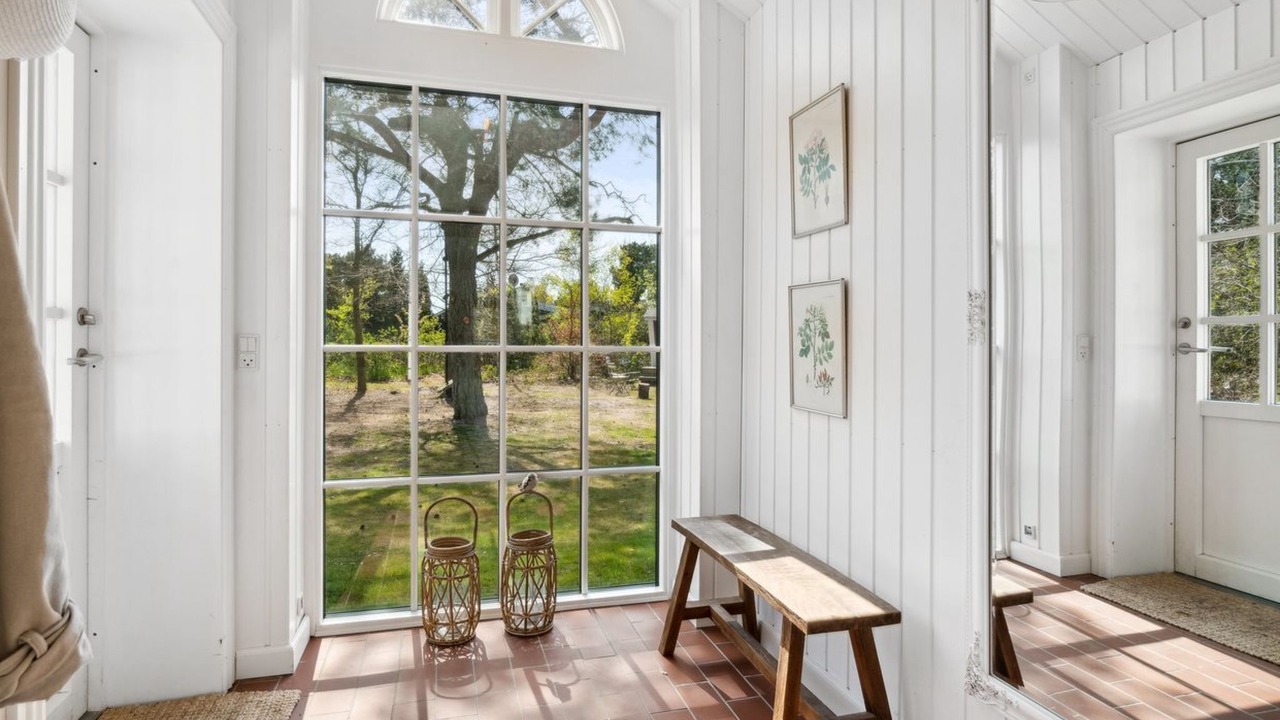 Photo of Others in Ronne