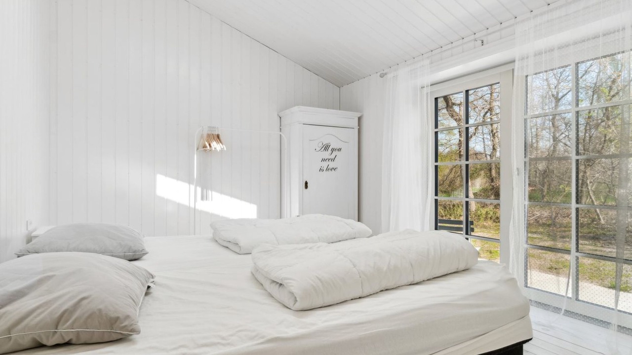 Photo of Others in Ronne