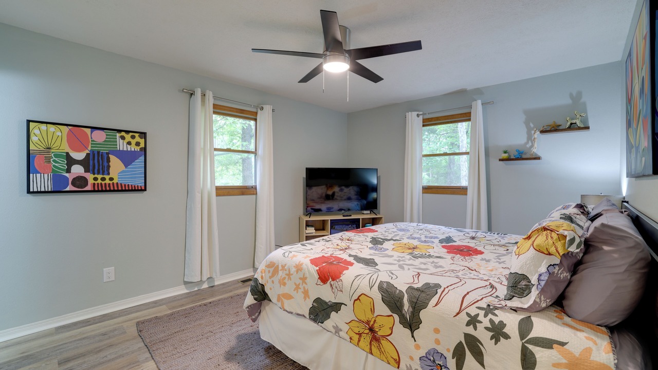 Photo of Bedroom in Eureka Springs