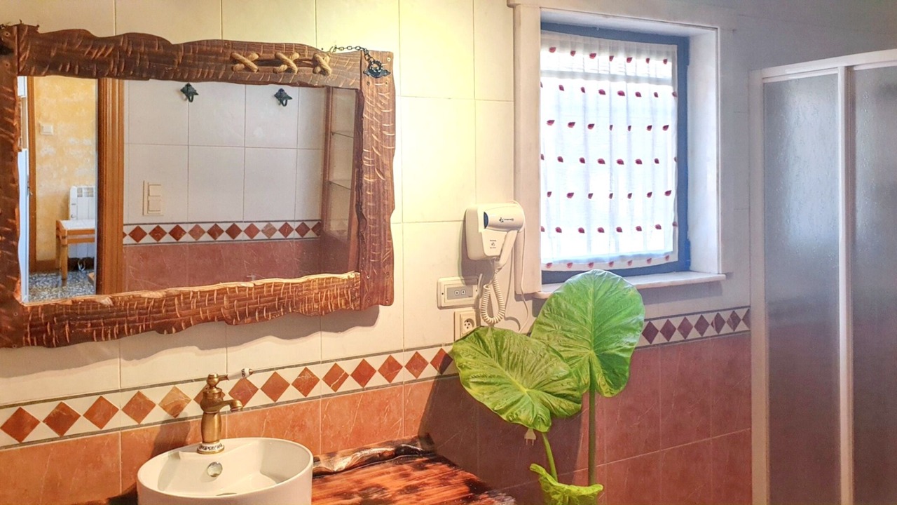 Photo of Bathroom in La Puebla de Castro