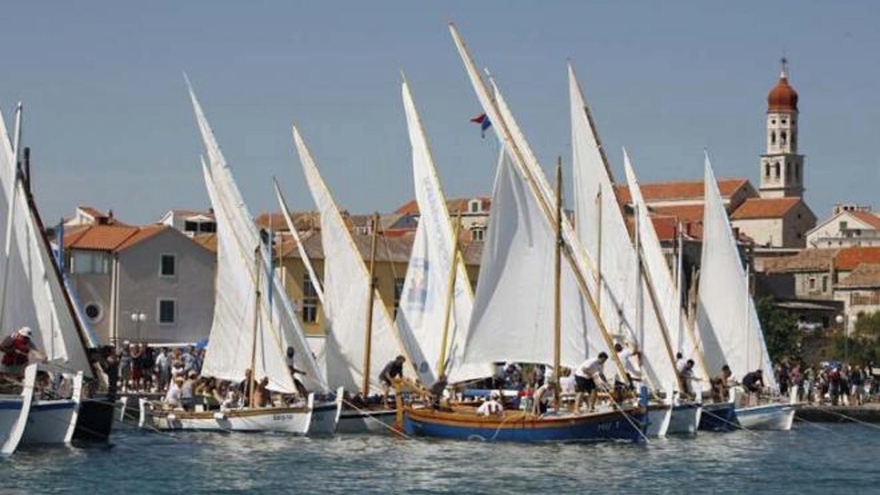 Photo of Others in Betina