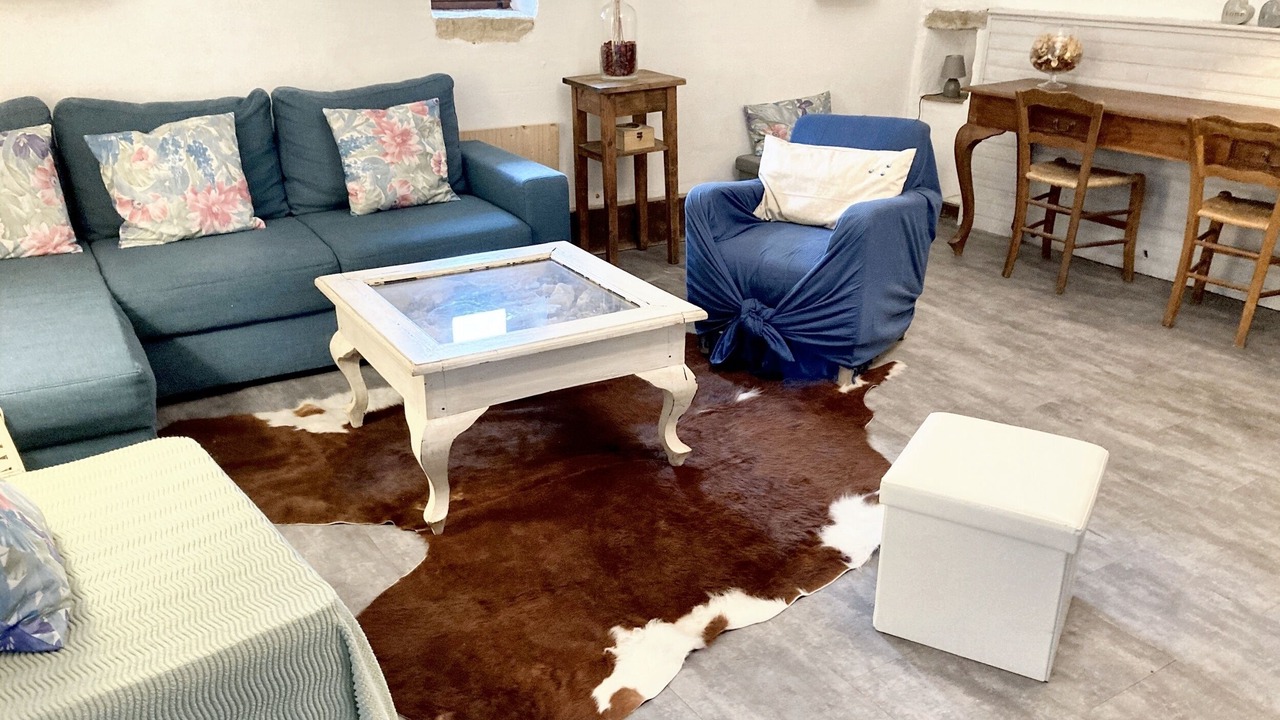 Photo of Livingroom in Saint-Andre-de-Cruzieres