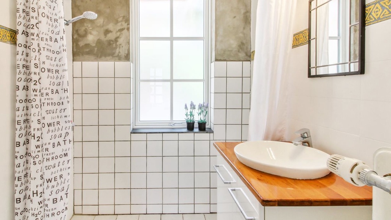 Photo of Bathroom in Ballum