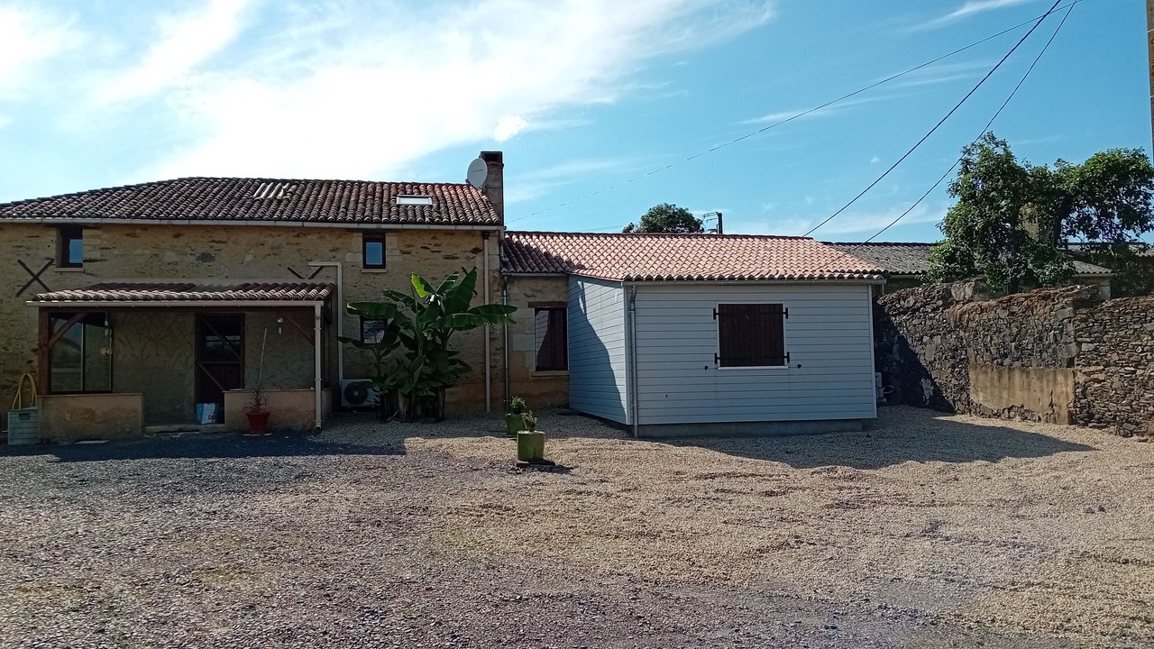 Photo of Outdoor in Cersay