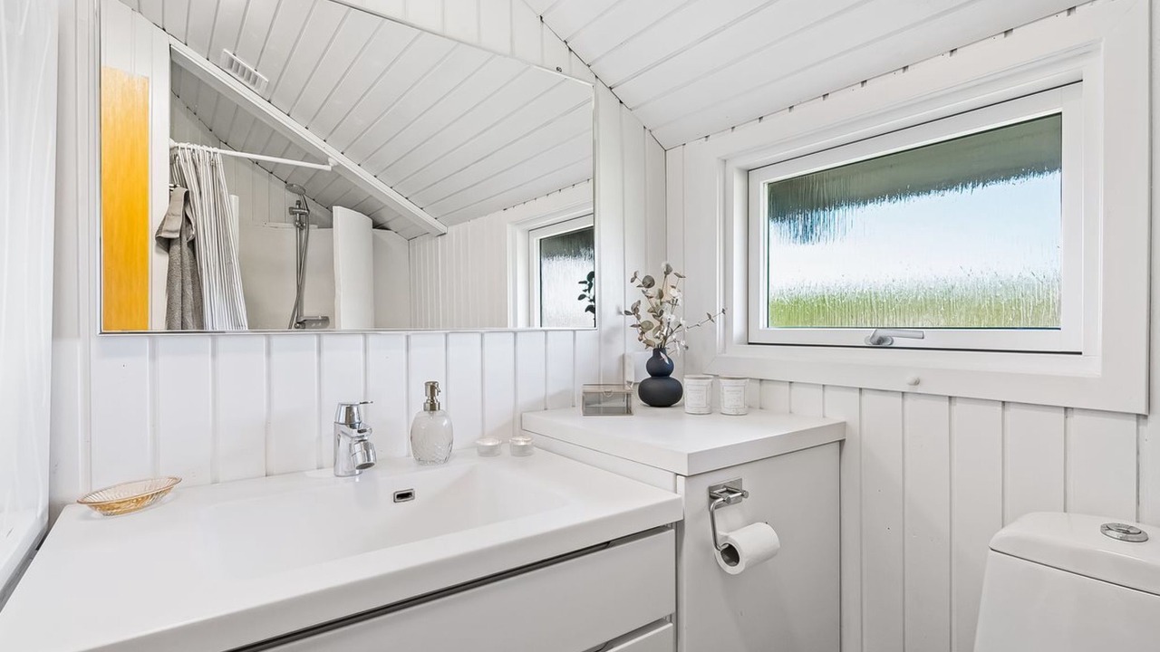 Photo of Bathroom in Vrist Strand
