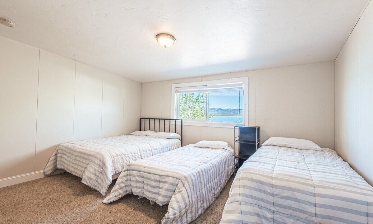 Photo of Bedroom in Laketown