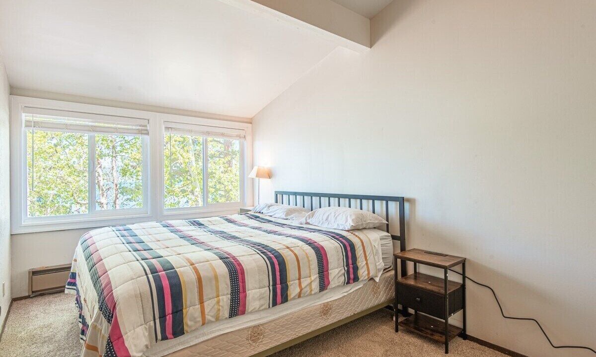 Photo of Bedroom in Laketown