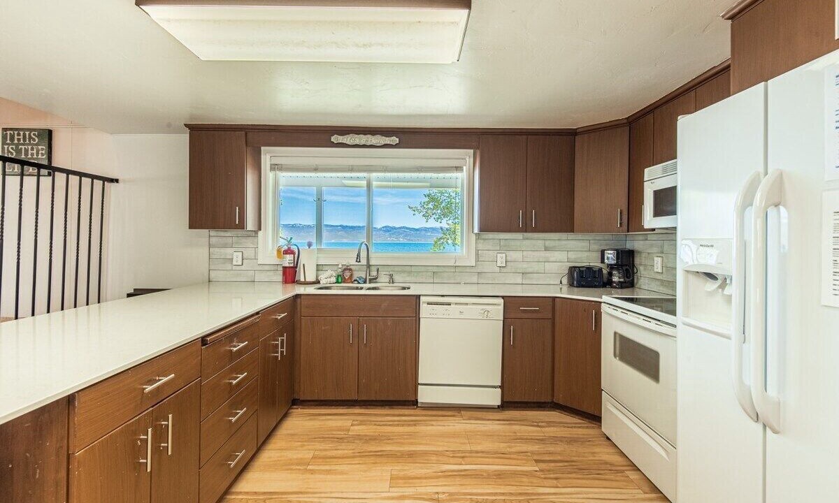 Photo of Bedroom in Laketown