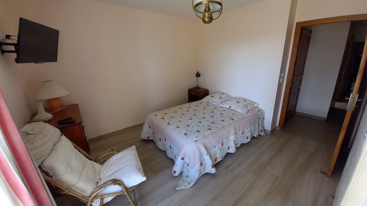 Photo of Bedroom in Bizanet