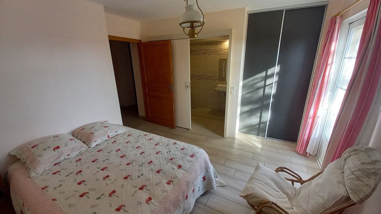 Photo of Bedroom in Bizanet