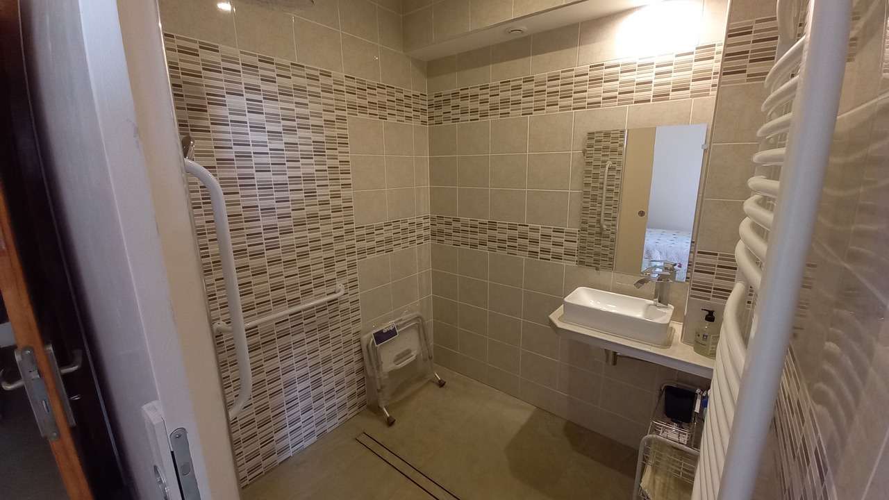 Photo of Bathroom in Bizanet