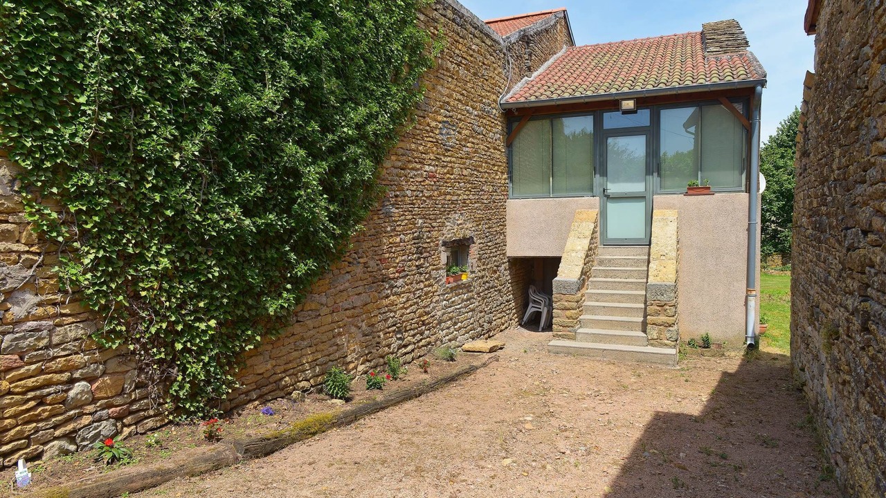 Photo of Others in Lournand