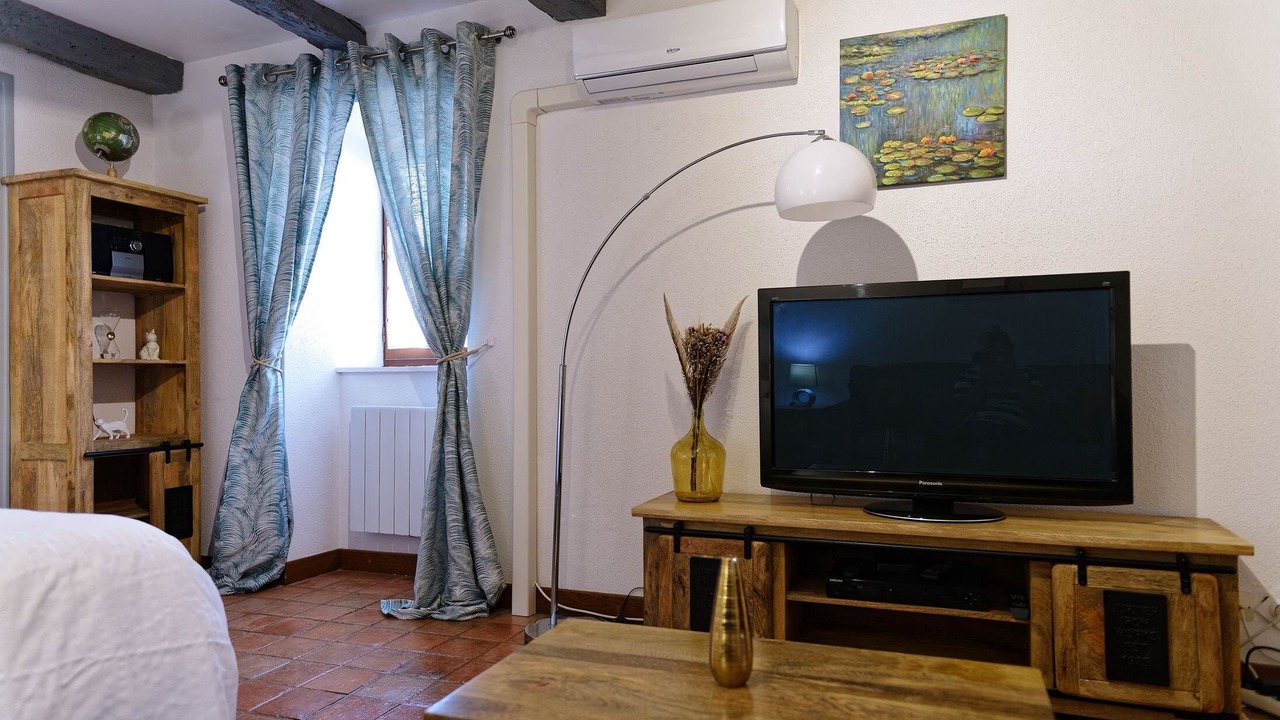 Photo of Others in Lournand