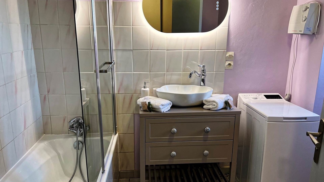 Photo of Others in Lournand