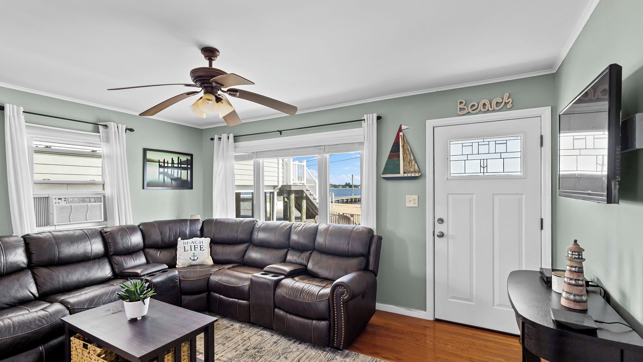 Photo of Livingroom in Ocean Gate