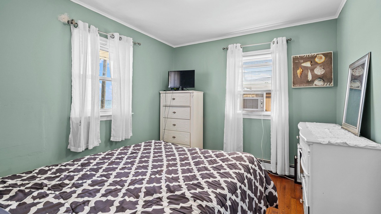 Photo of Bedroom in Ocean Gate