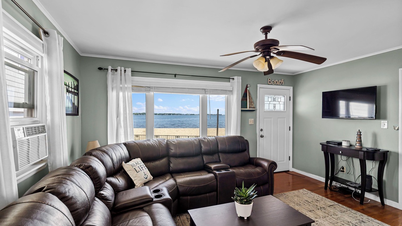 Photo of Livingroom in Ocean Gate