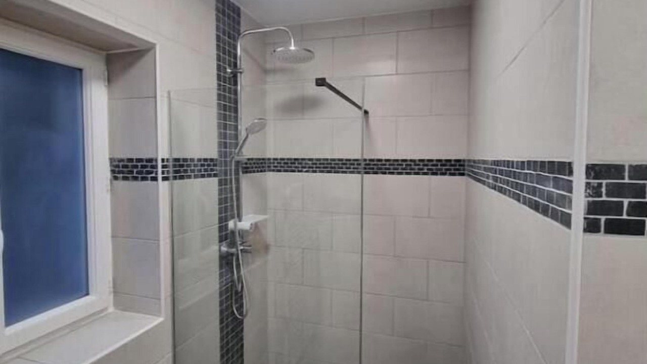 Photo of Bathroom in Fontaine-le-Comte
